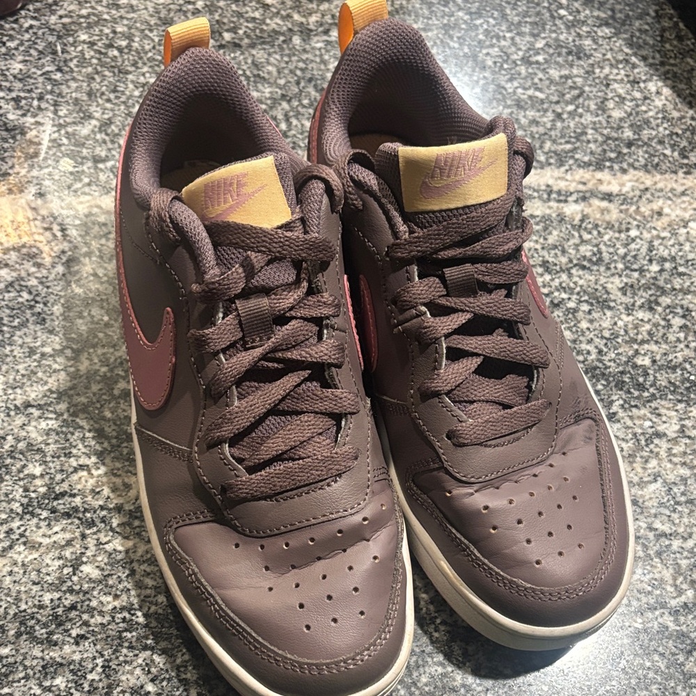 Nike Men's Chocolate Brown Sneakers